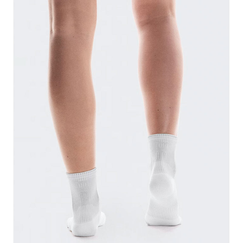 On Unisex Performance Run Mid Socks - White / Glacier