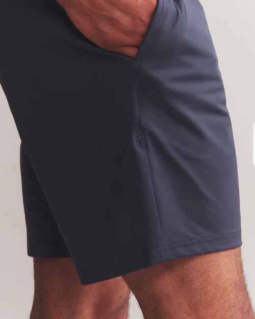 Rhone Men's 7-Inch Commuter Shorts - Iron