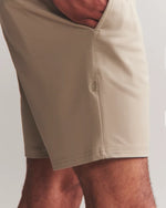Rhone Men's 7-Inch Commuter Shorts - Khaki