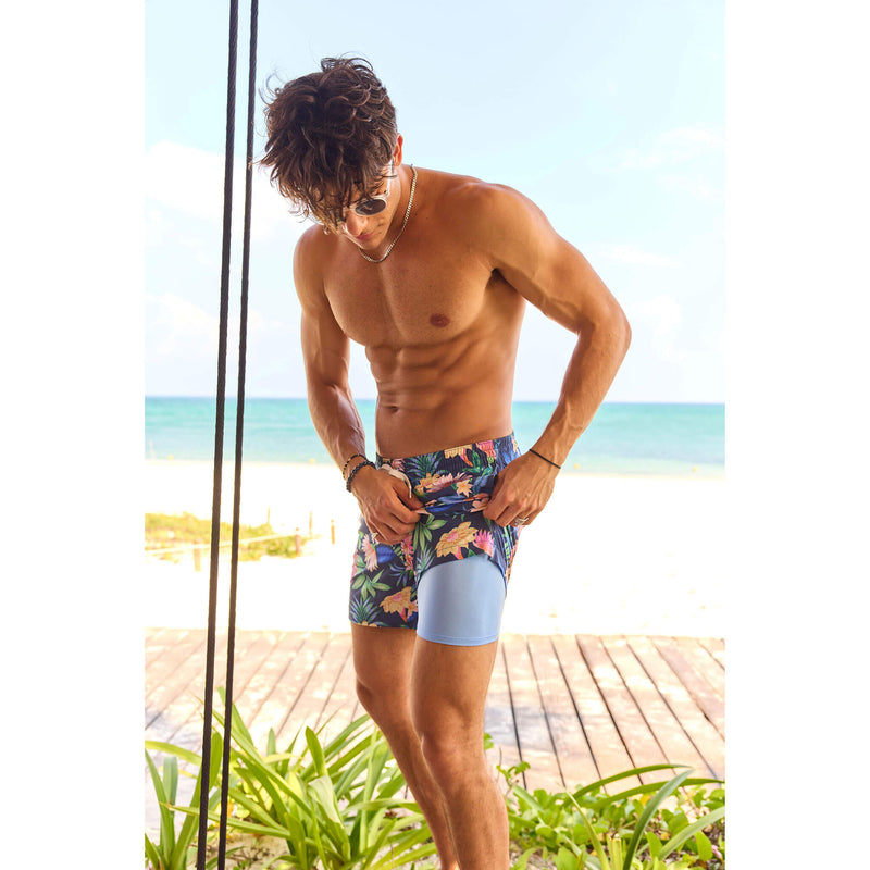 Chubbies 5.5-Inch The Big Bloomers Swim Trunks - Navy