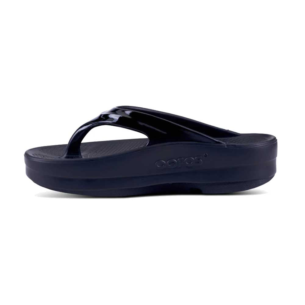 Oofos Womens Oomega Sandals in Black/ – Island Trends