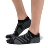 On Men's Performance Low Sock - Black/Shadow